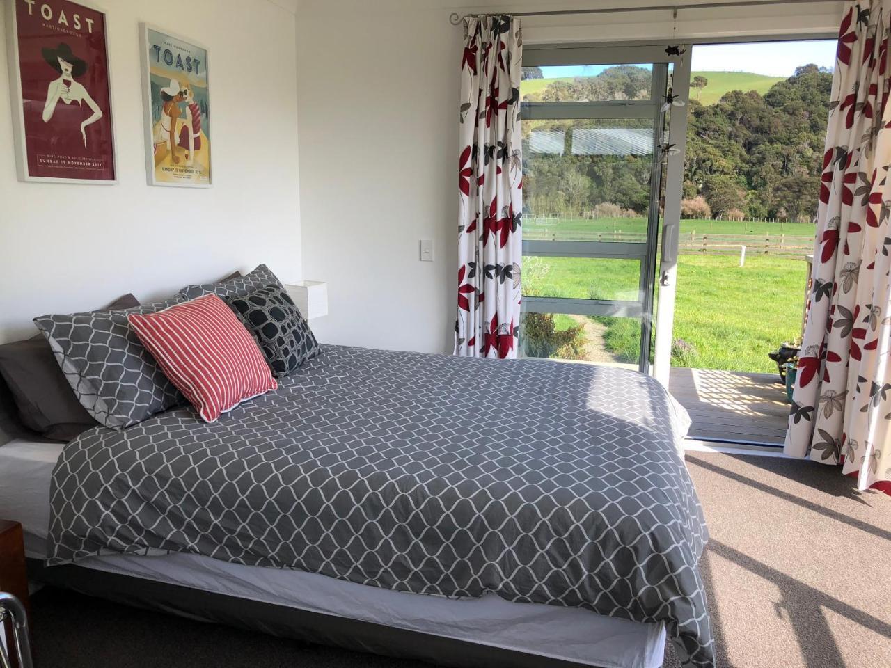 Narrow Neck Creek Farmstay And B&B Ъпър Хът Екстериор снимка