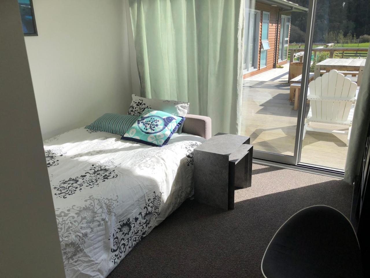 Narrow Neck Creek Farmstay And B&B Ъпър Хът Екстериор снимка